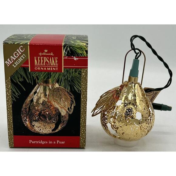 1990 Hallmark Partridges in a Pear Keepsake Ornament SKU U108 - Picture 1 of 5